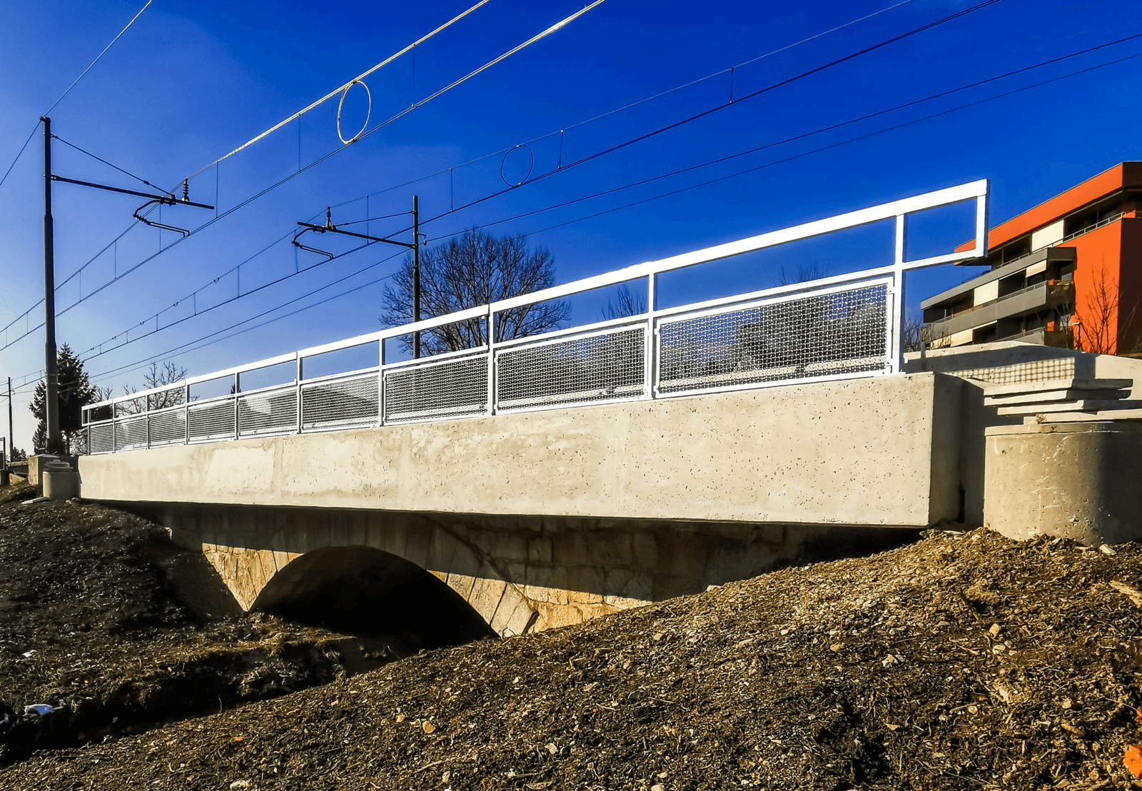 Primer 2 mrežne ograje